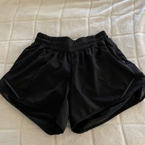 Lululemon Hotty Hot shorts long 4’’